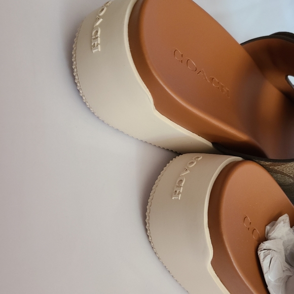 Coach Saddle sandals - Picture 7 of 10